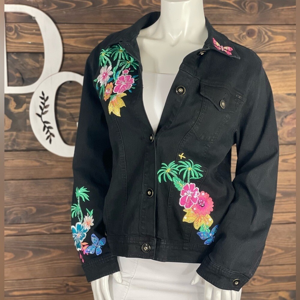DG2 by Diane Gilman | Vintage Denim Jacket Embroidered Floral Tropical Bright